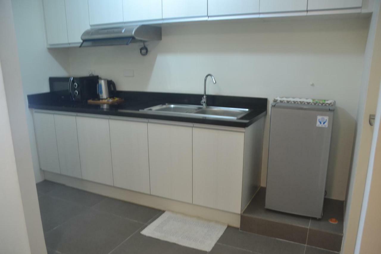 Amalfi Oasis Appartement Cebu Buitenkant foto